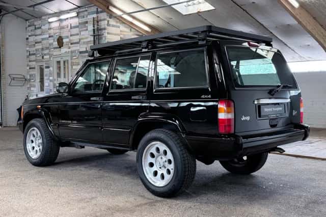 Jeep Cherokee (2000) thumbnail 5