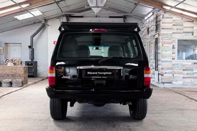 Jeep Cherokee (2000) thumbnail 6