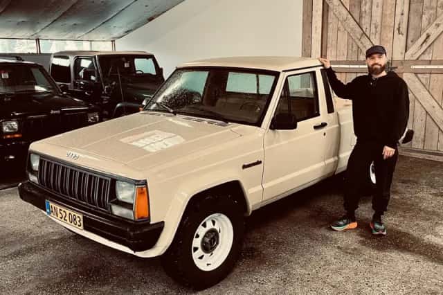Jeep Cherokee (1988) thumbnail 3