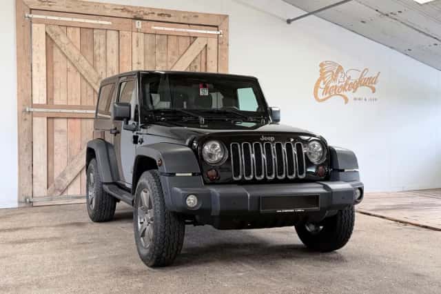 Jeep Wrangler (2013) thumbnail 1