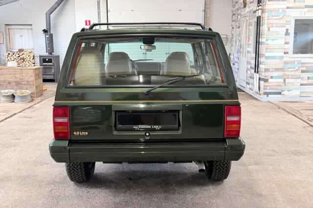 Jeep Cherokee (1996) thumbnail 6
