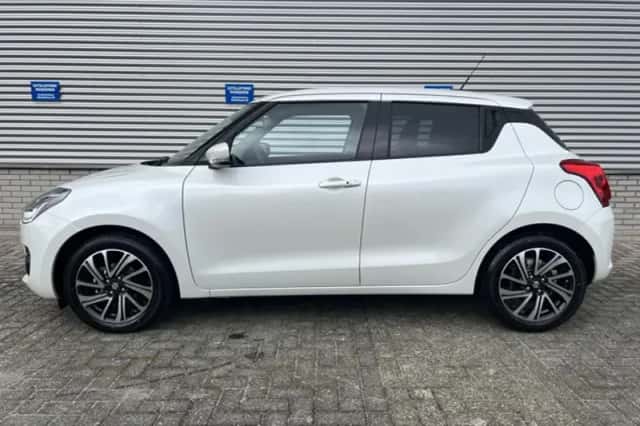 Suzuki Swift (2023) thumbnail 4