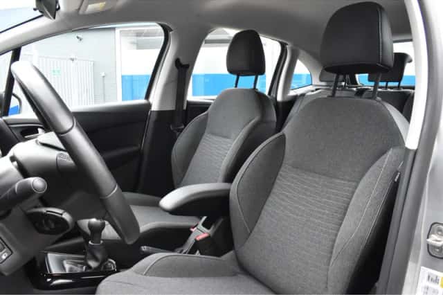 Citroën C3 (2016) thumbnail 2