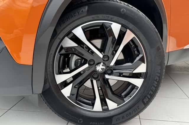 Peugeot 2008 (2020) thumbnail 4