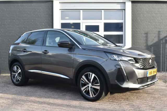 Peugeot 3008 (2024) thumbnail 6