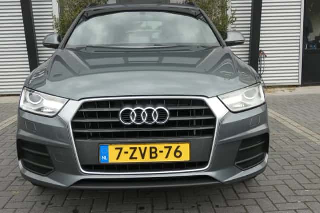 Audi Q3 (2015) thumbnail 6