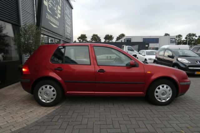 Volkswagen Golf (1998) thumbnail 6