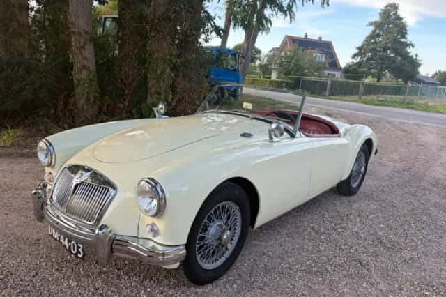 MG A (1959) thumbnail 2