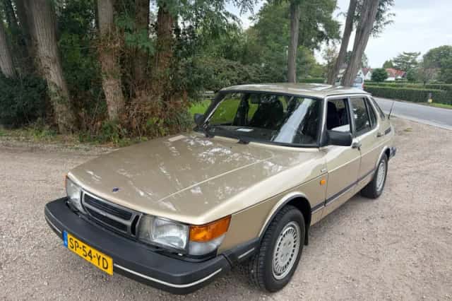 Saab 900 (1987) thumbnail 1