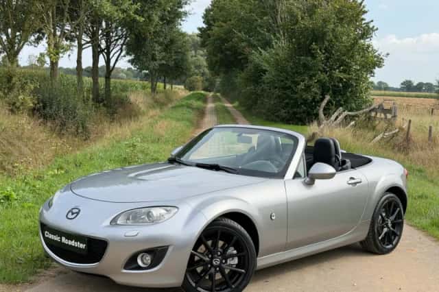 Mazda MX-5 (2009) thumbnail 1