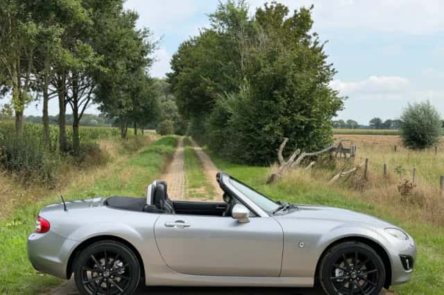 Mazda MX-5 (2009) thumbnail 6