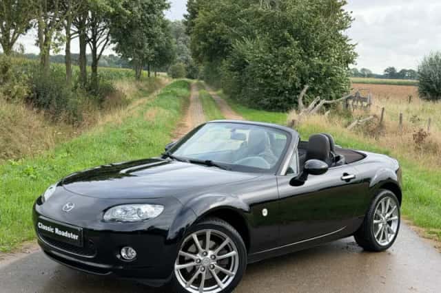 Mazda MX-5 (2008) thumbnail 1