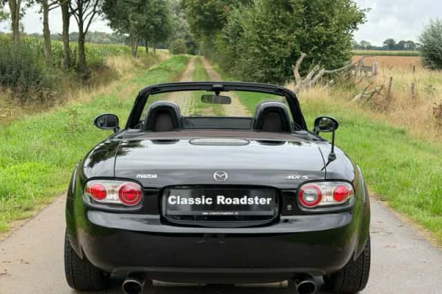 Mazda MX-5 (2008) thumbnail 4