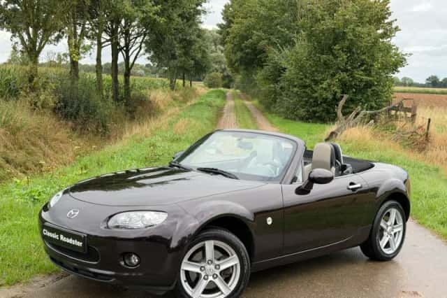 Mazda MX-5 (2008) thumbnail 1