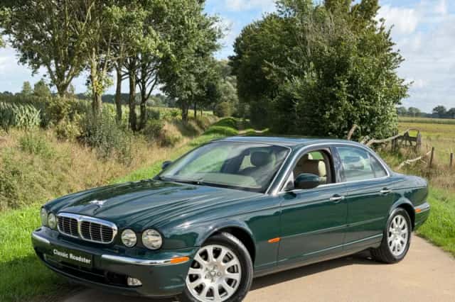 Jaguar XJ (2003) thumbnail 1