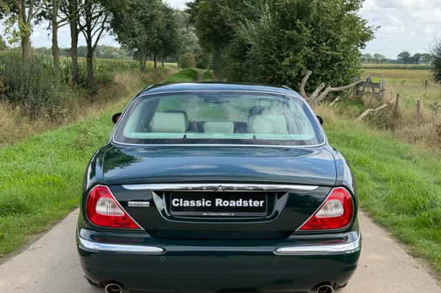 Jaguar XJ (2003) thumbnail 4