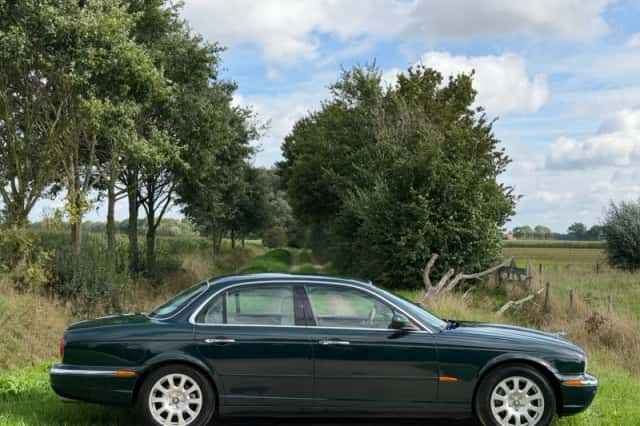 Jaguar XJ (2003) thumbnail 6