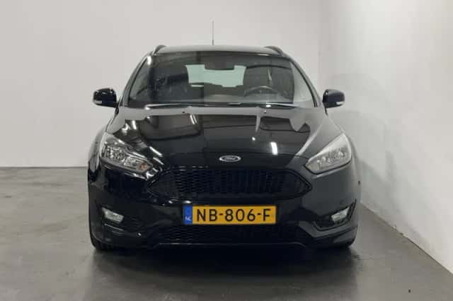 Ford Focus (2017) thumbnail 4