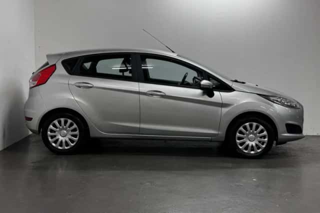 Ford Fiesta (2017) thumbnail 6