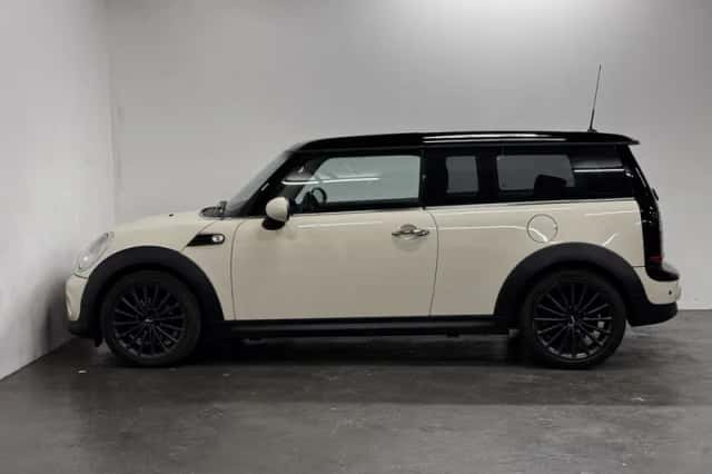 MINI Clubman (2011) thumbnail 6