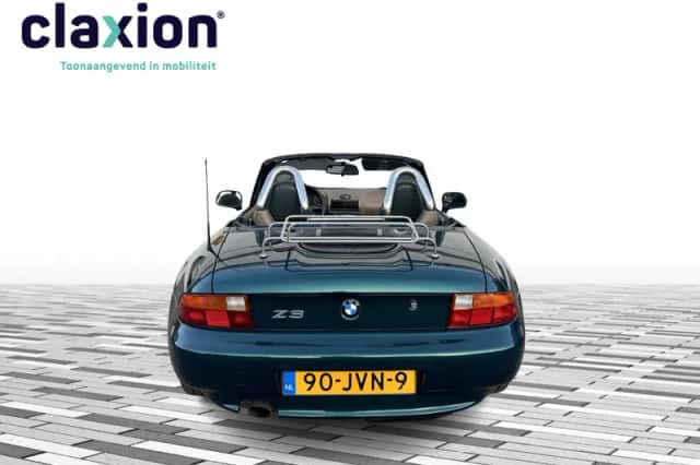 BMW Z3 (1997) thumbnail 5