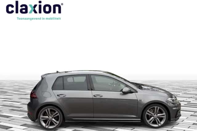 Volkswagen Golf (2019) thumbnail 5