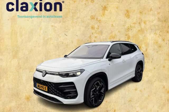 Volkswagen Tayron (2025) thumbnail 1