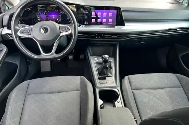 Volkswagen Golf (2022) thumbnail 5