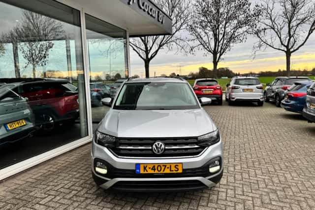 Volkswagen T-Cross (2021) thumbnail 2