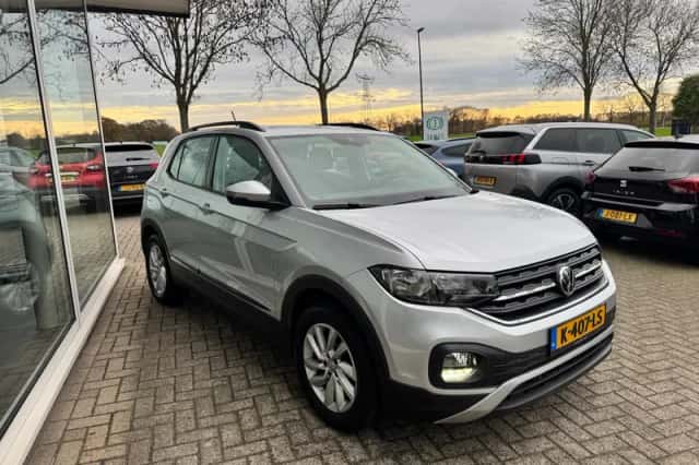 Volkswagen T-Cross (2021) thumbnail 3