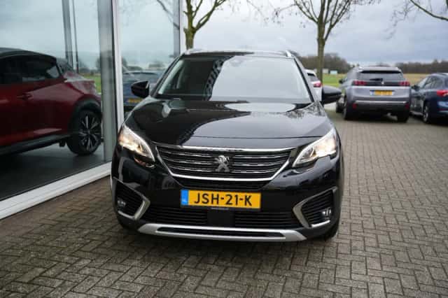 Peugeot 5008 (2019) thumbnail 3