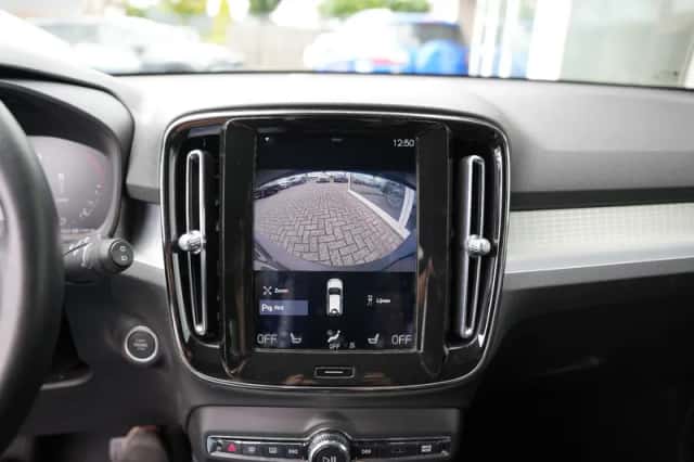 Volvo XC40 (2020) thumbnail 5