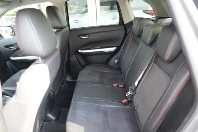 Suzuki Vitara (2017) thumbnail 4