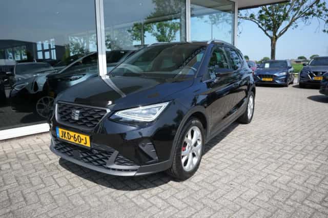 SEAT Arona (2022) thumbnail 1