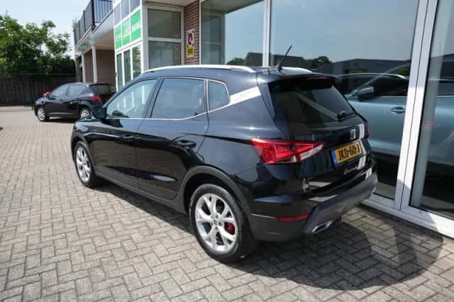 SEAT Arona (2022) thumbnail 6