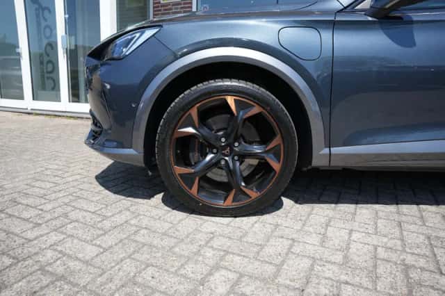 CUPRA Formentor (2022) thumbnail 5
