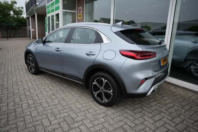 Kia XCeed (2022) thumbnail 3