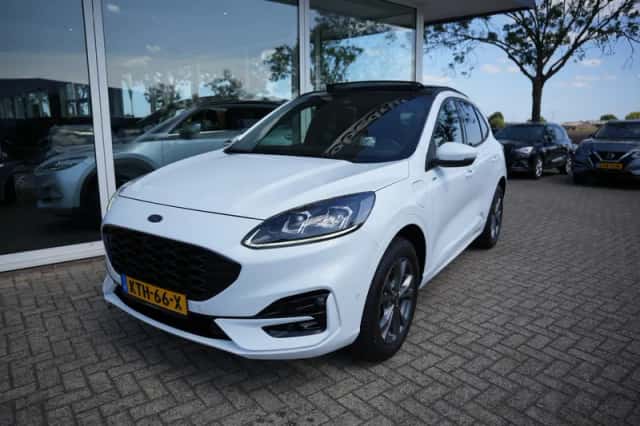 Ford Kuga (2022) thumbnail 1