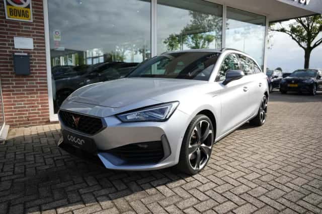CUPRA Leon (2021) thumbnail 4