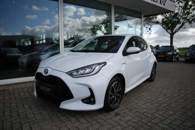 Toyota Yaris (2021) thumbnail 1
