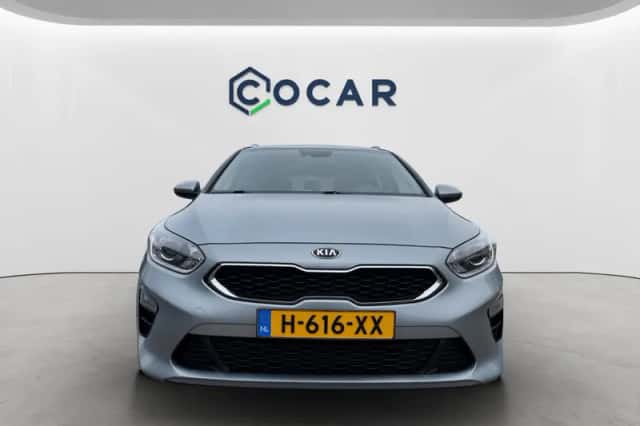 Kia Ceed (2020) thumbnail 2