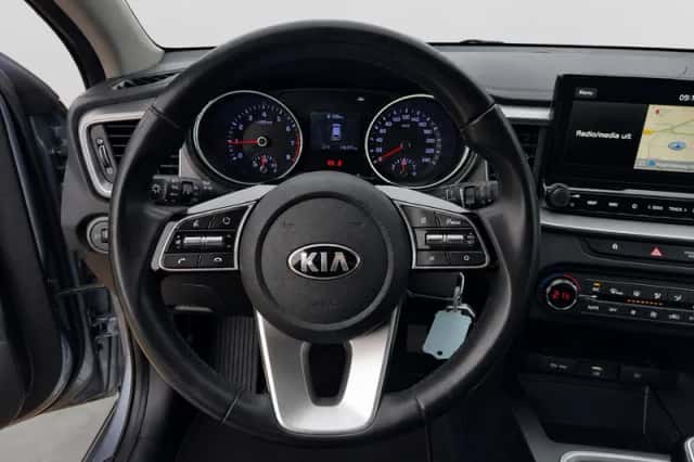 Kia Ceed (2020) thumbnail 6