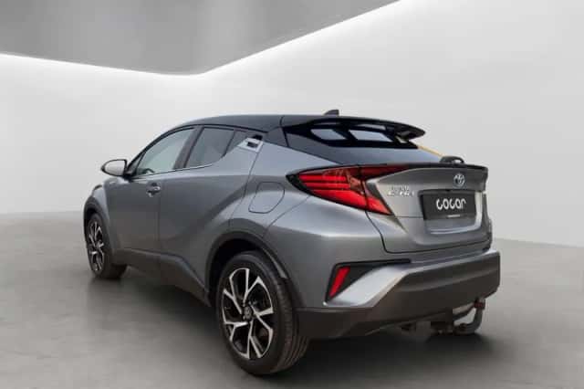Toyota C-HR (2020) thumbnail 4