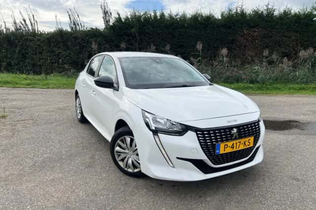 Peugeot 208 (2022) thumbnail 3