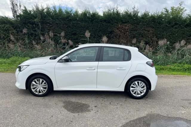 Peugeot 208 (2022) thumbnail 4