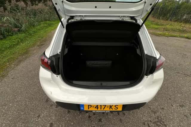Peugeot 208 (2022) thumbnail 6
