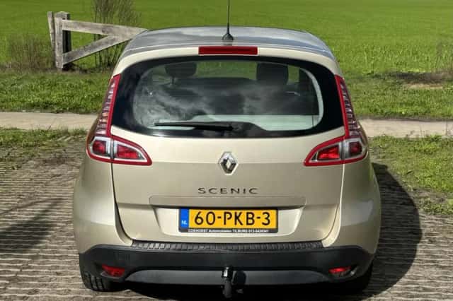 Renault Scénic (2011) thumbnail 5