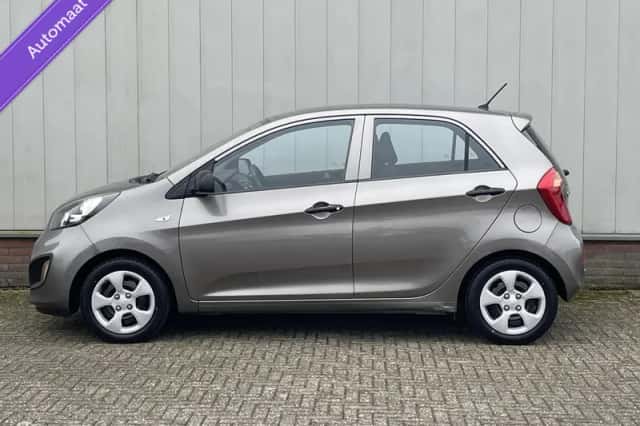 Kia Picanto (2011) thumbnail 4
