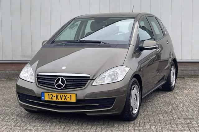 Mercedes-Benz A-Klasse (2010) thumbnail 1