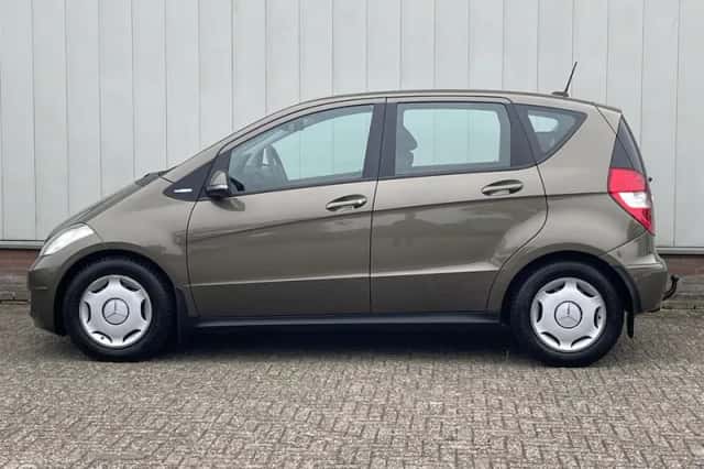 Mercedes-Benz A-Klasse (2010) thumbnail 2